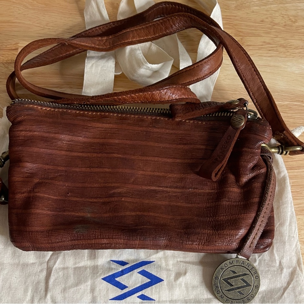 Kompanero Cognac Crossbody Bag